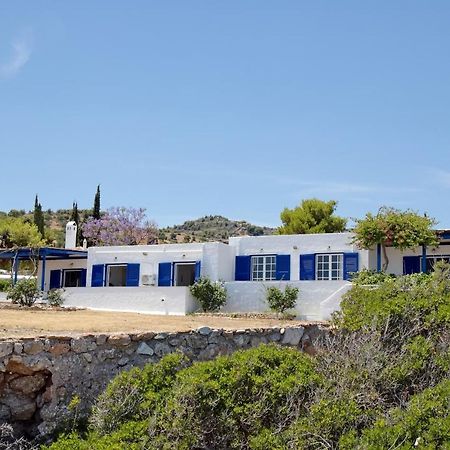 Aroura Homes 4Br Beachfront Villa Spetses Town Екстер'єр фото