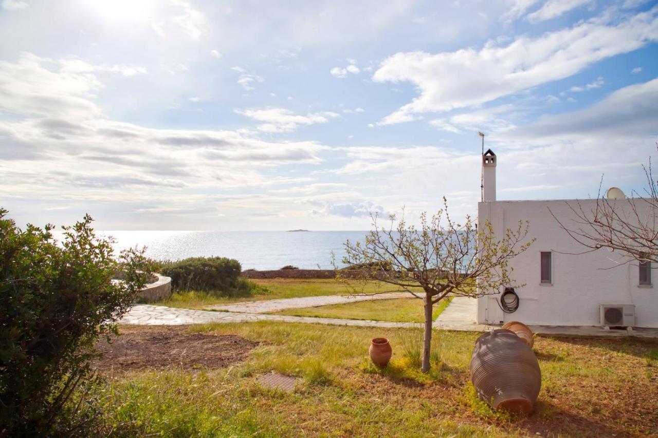 Aroura Homes 4Br Beachfront Villa Spetses Town Екстер'єр фото