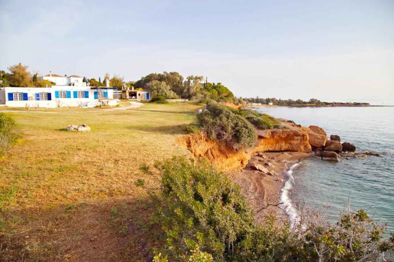 Aroura Homes 4Br Beachfront Villa Spetses Town Екстер'єр фото