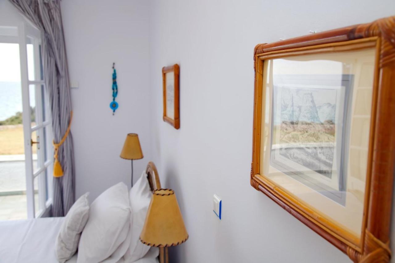 Aroura Homes 4Br Beachfront Villa Spetses Town Екстер'єр фото