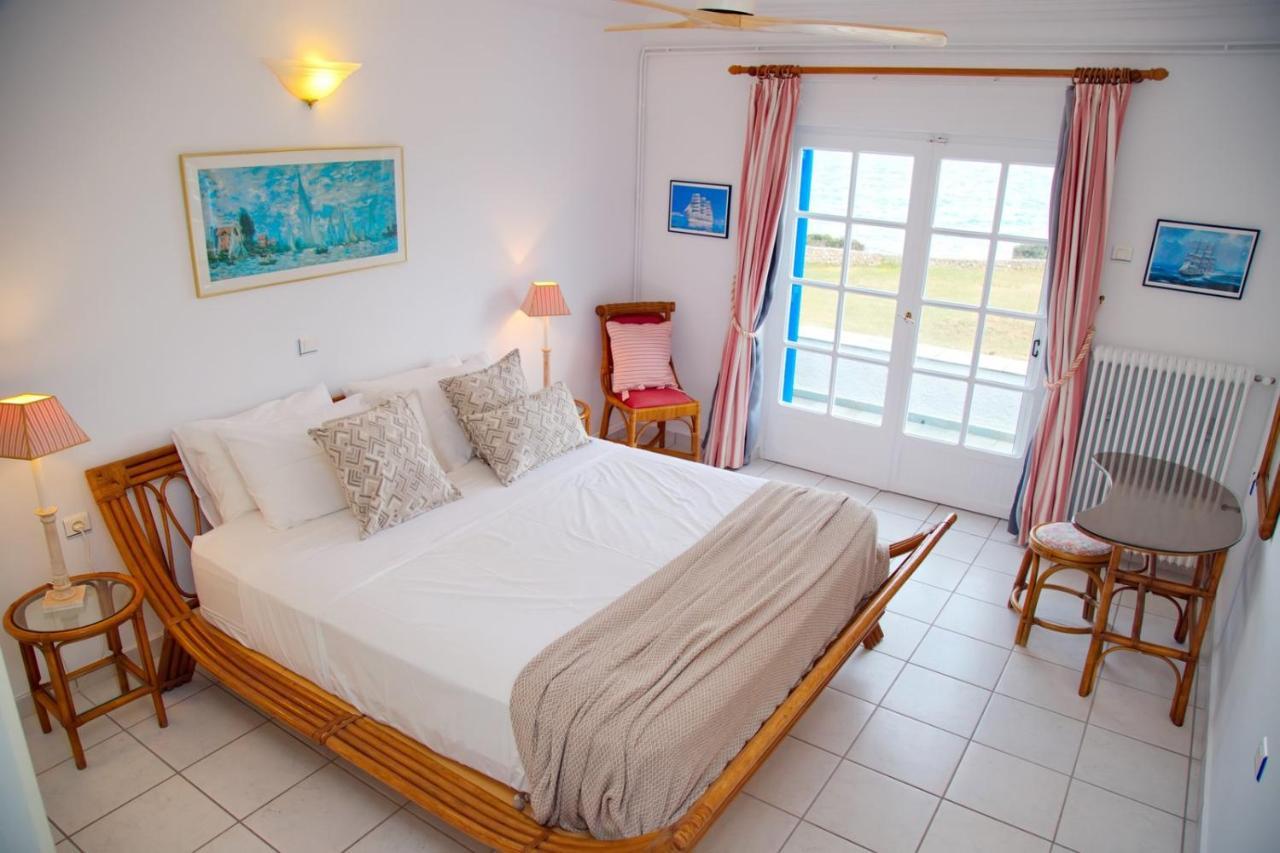 Aroura Homes 4Br Beachfront Villa Spetses Town Екстер'єр фото